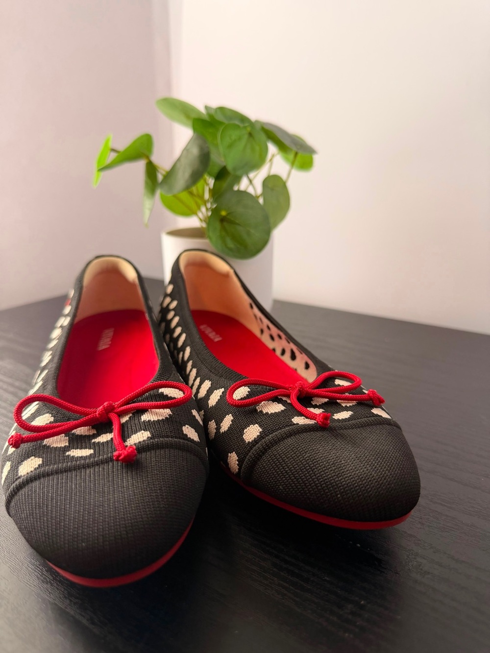 Vivaia Tiana Almond Toe Bow